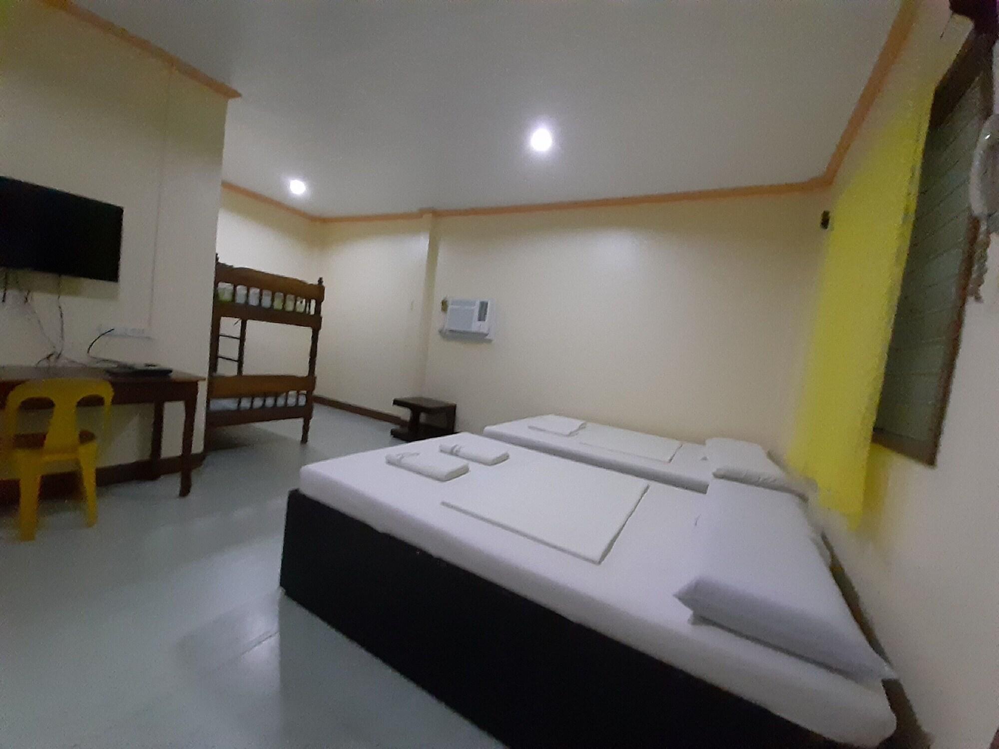 Hillside Resort Puerto Princesa Exterior photo