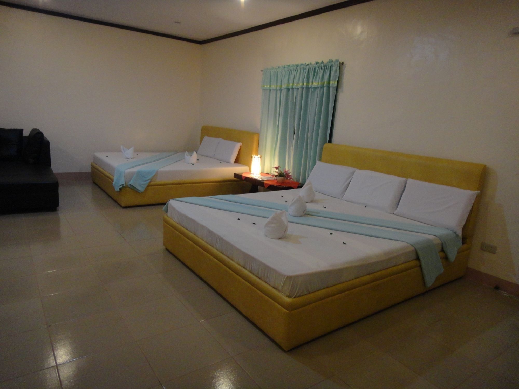 Hillside Resort Puerto Princesa Exterior photo